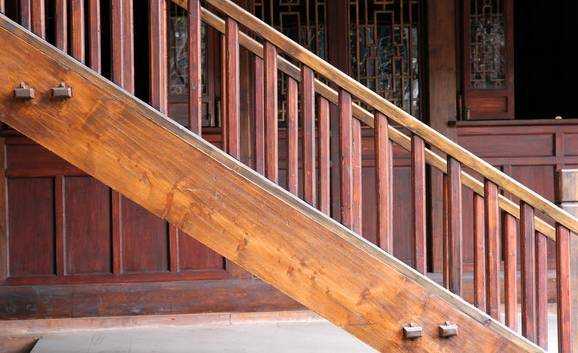 古代的木梯怎么做成的的（古建筑木楼梯）