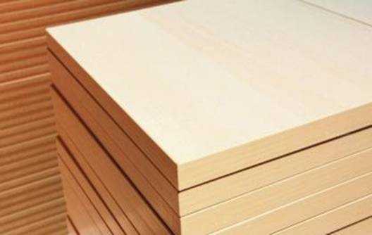 密度板与马六甲实木板（密度板的好还是实木的好）